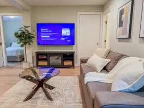 Victoria 2BR Suite: Clean, Private, 5 Min to Beach - Image 3