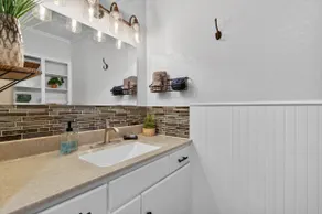Hillside Haven - Image 3