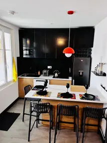 Townhouse with garage - Image 4