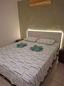 GREAT PRICE: air, Wi-Fi, central location. Check it out! - Image 2