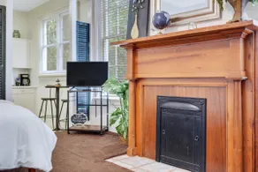 The Orchid Nook | Comfortable Studio Apartment - Image 4
