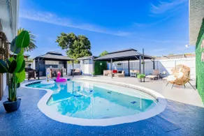 Villa Elena | 14 PPL | Pool | Golf | Cinema | BBQ - Image 1