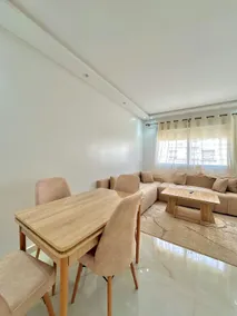 Downtown and beach, ideal stay - Image 3