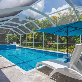 Charming tropical pool home, walk to the beach! - Image 2