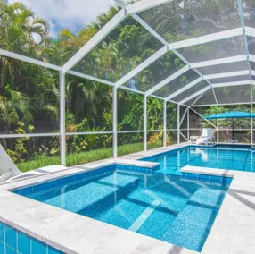 Charming tropical pool home, walk to the beach! - Image 3