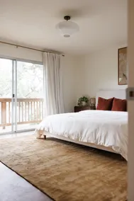 Stylish Mid-Century Home | 2 miles from beach - Image 4