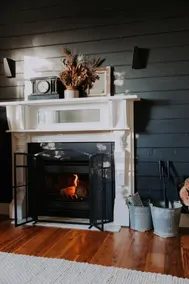 Restored Heritage Home Yarrawonga · Walk to Lake - Image 5
