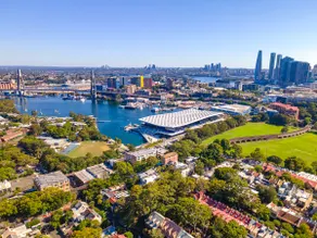 4BR Glebe Home Near Sydney Fish Market w Parking - Image 5