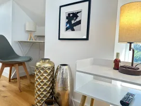 Private Studio w Parking | Near Kettering & A14 - Image 3