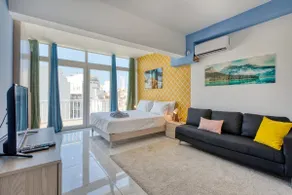 Luxury Bright Penthouses with Jakkuzzi,Valletta and Marina Views - VIP Feel - Image 2