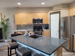 Charming gated Heartwood Circle Home - Image 3