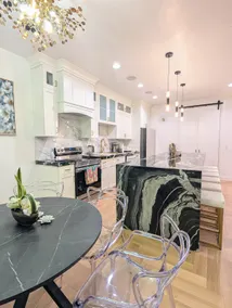 Luxury Modern 4 Bedroom House Near Capitol Reef NP Sleeps 10 - Image 5