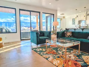 Luxury Modern 4 Bedroom House Near Capitol Reef NP Sleeps 10 - Image 2