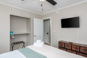 Renovated Retreat, FirePit, 2 King Beds, W/Garage - Image 5