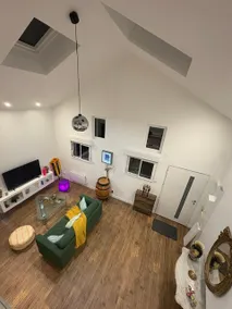 Atypical loft in the heart of the city - Image 2