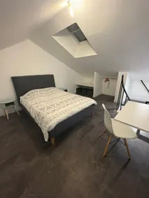 Atypical loft in the heart of the city - Image 3