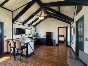 4 Bed Lakeview Cabin on Cherokee Lake - Image 5