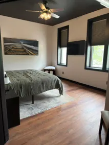 The Downtown Retreat - Image 3