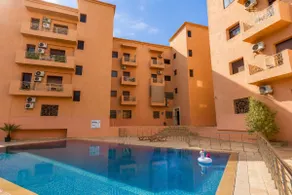 Designer 2-Bedroom Apartment, Swimming Pool, Netflix, Fiber Internet - Image 3