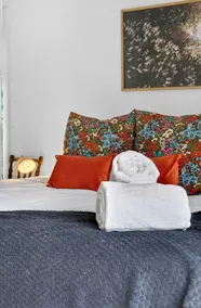Montez House | Central Retro-Modern Pool Retreat - Image 4