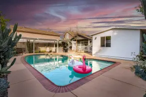 Luxury 5BR home |pool spa & games near universal - Image 2