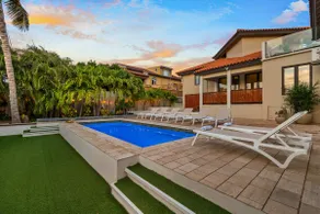 3BR Modern Villa Pool BBQ 5 min Palm Beach - Image 3