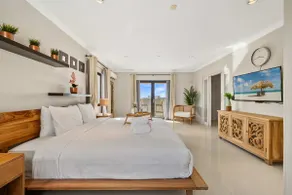 3BR Modern Villa Pool BBQ 5 min Palm Beach - Image 5