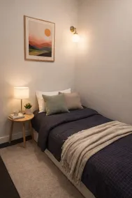 Stylish Olympic Park Stay | Park View & Dining - Image 4