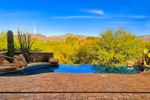 Beautiful 4BR | Mountainview | Pool | Patio - Image 2