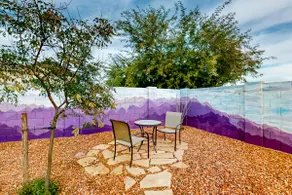 3BR desert home with guitar, yard, & grill - Image 4