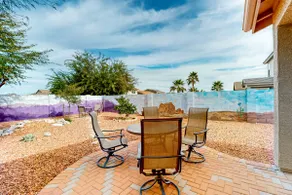 3BR desert home with guitar, yard, & grill - Image 3