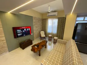 Calm & Luxurious 2BHK Luxe Apartment Stay In Aundh - Image 3