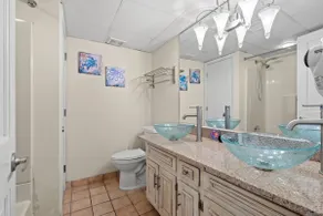 2 sovrum / 2 badrum Oceanfront Resort - Image 4
