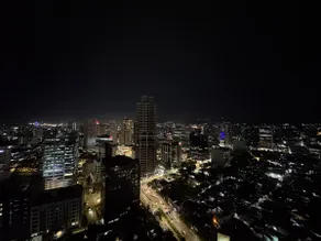 Luxx 2BR w/ Balcony | near IEC Convention Cebu - Image 5