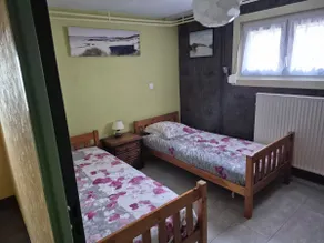 entire apartment for 1 to 5 people - Image 5