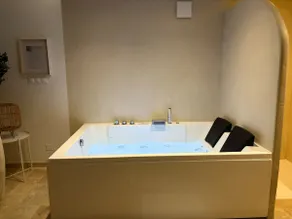 The downstairs cocoon - apartment with air conditioning, parking - Image 2