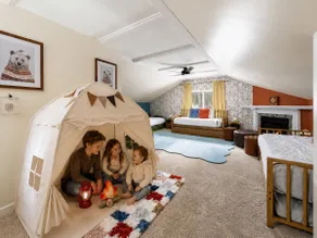 Storyland Escape Sleeps 12-Hot Tub+Games+Kids+Pets - Image 3