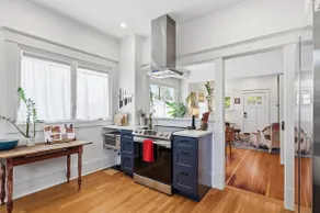Walk to Dining | Chef's Kitchen | BBQ | EV Charger - Image 4
