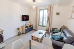 Spacious 78 m² Duplex, 10 min from Paris - Image 2