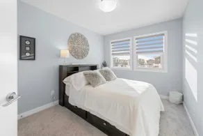 Northern Serenity | Modern 3BR in The Hills - Image 4