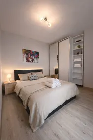 Mountain View Escape - Cozy Apt with Private Parking - Image 5