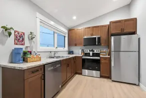 The Madhatter! 2bed 2bath central! Ocean view - Image 4