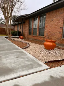 Quiet 3-bedroom retreat on the edge of town - Image 3