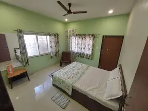 Shrishailya Bungalow, 2BHK with AC rooms, Free SUV parking - Image 2