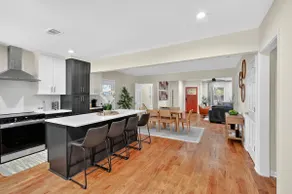 5BR Sleeps 12 | Near GA Tech and Downtown ATL - Image 3