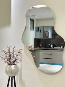 Modern Flat with Lahori Charm & Pool, Gym, Cinema, Gulberg, Zameen Aurum - Image 3