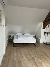 Air-conditioned 1-bedroom apartment, 4 people. - Image 4