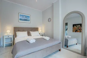 Ionelia studio at Ipsos Beach - Image 5