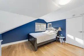 Maple Ridge Gem: 2BR Character Home near Nature - Image 3
