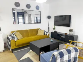 Petite Mansion - Image 2
